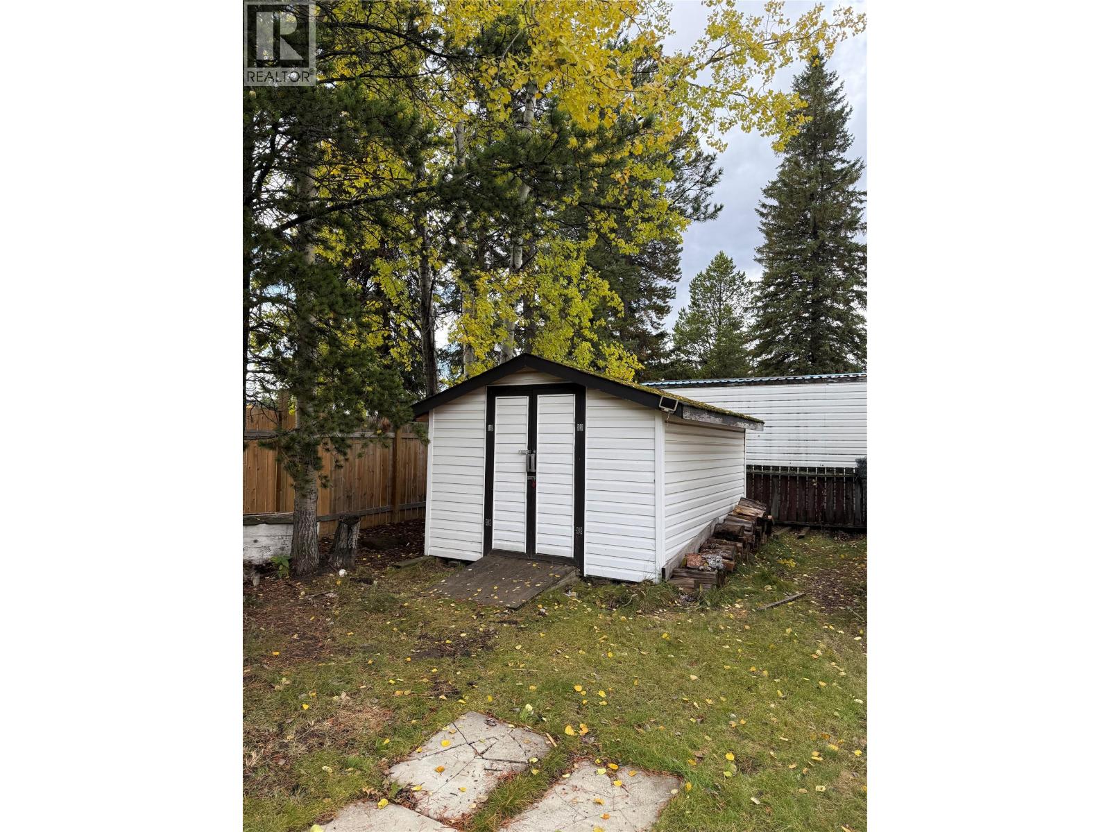 155 Pinewood Crescent, Tumbler Ridge, British Columbia  V0C 2W0 - Photo 2 - 10365112