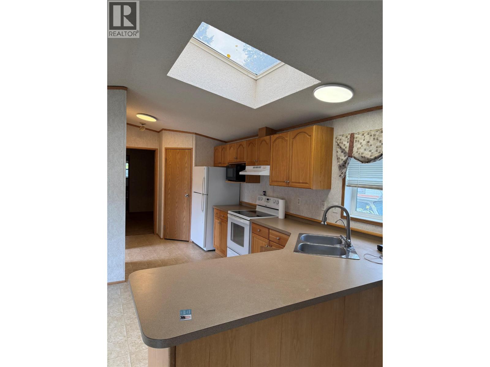 155 Pinewood Crescent, Tumbler Ridge, British Columbia  V0C 2W0 - Photo 9 - 10365112