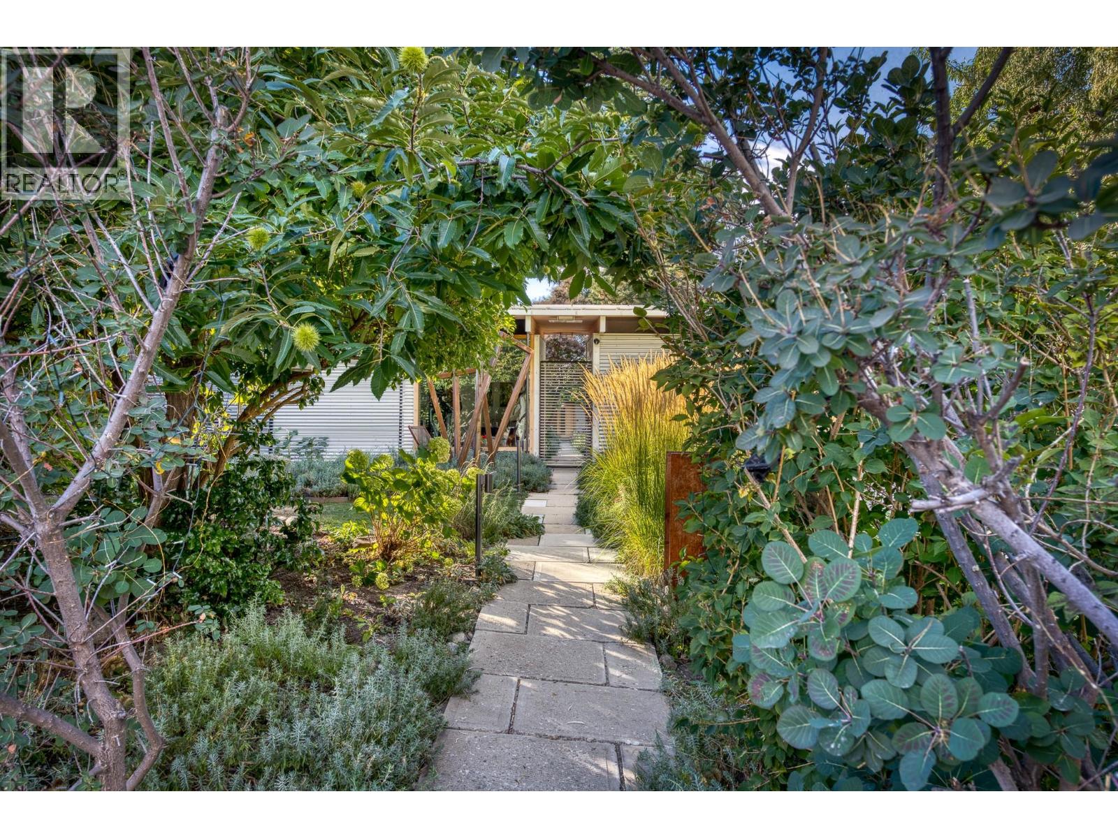 2843 Arawana Place, Naramata, British Columbia  V0H 1N0 - Photo 5 - 10365059