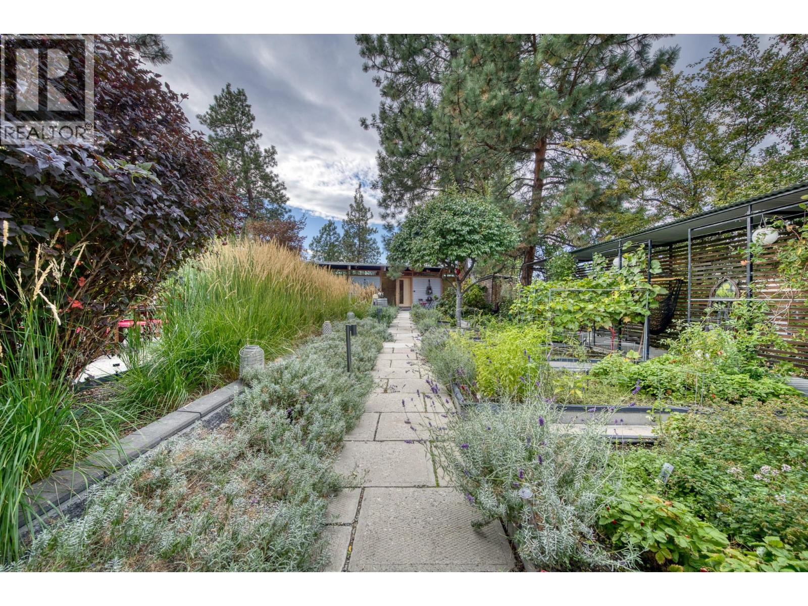 2843 Arawana Place, Naramata, British Columbia  V0H 1N0 - Photo 52 - 10365059