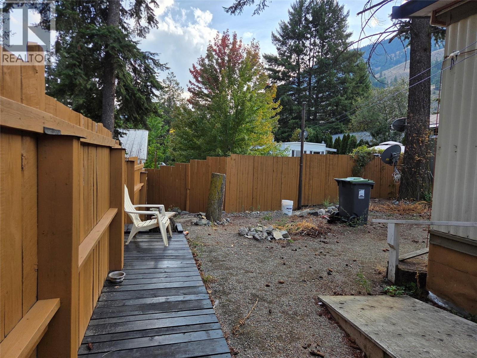 2637 9th Street, Olalla, British Columbia  V0X 1N6 - Photo 10 - 10365285