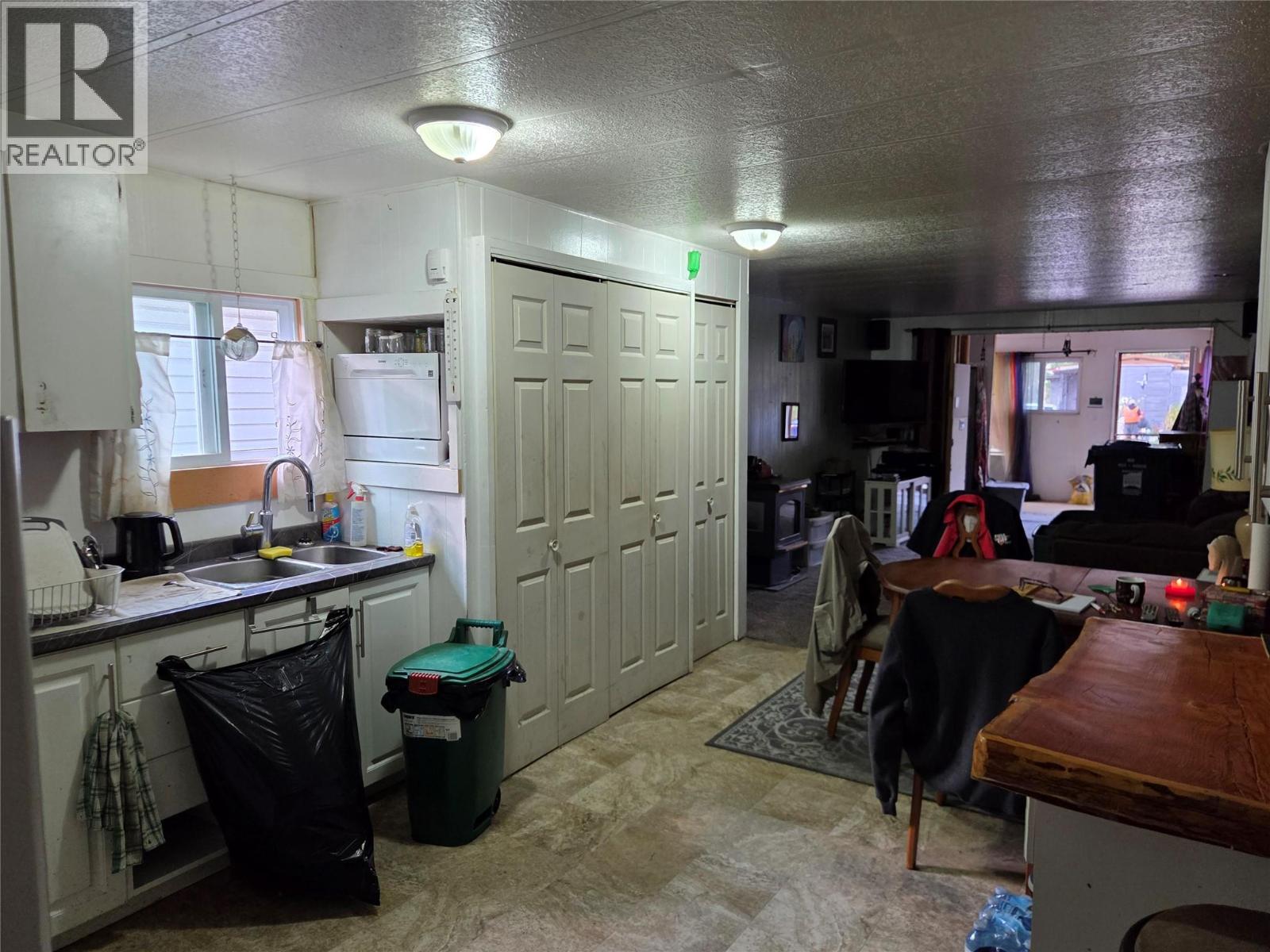 2637 9th Street, Olalla, British Columbia  V0X 1N6 - Photo 6 - 10365285