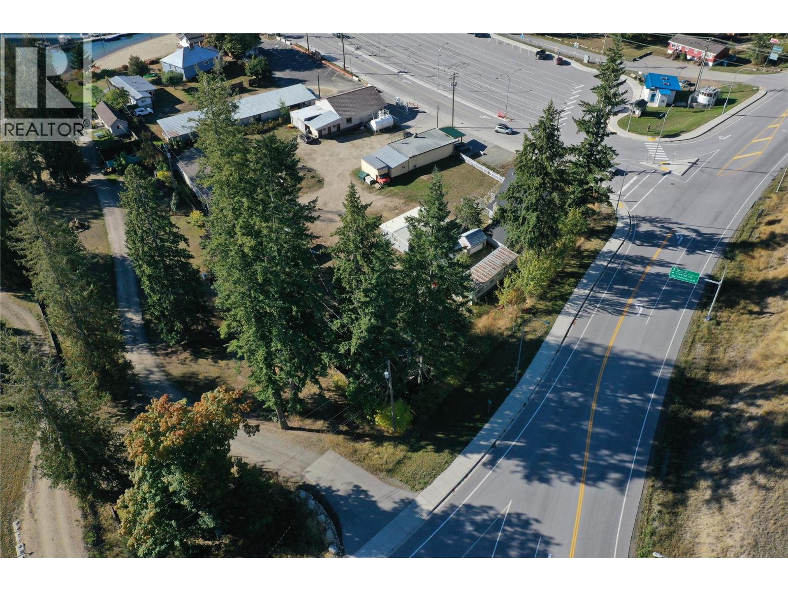 450 Balfour Ferry Road, Balfour, British Columbia  V0G 1C0 - Photo 10 - 10365237