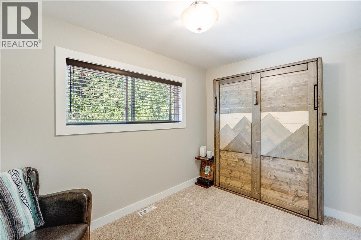 6010 Harrop-Procter Road, Nelson, British Columbia  V1L 6P7 - Photo 30 - 10365212