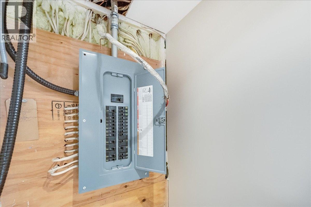 6010 Harrop-Procter Road, Nelson, British Columbia  V1L 6P7 - Photo 45 - 10365212