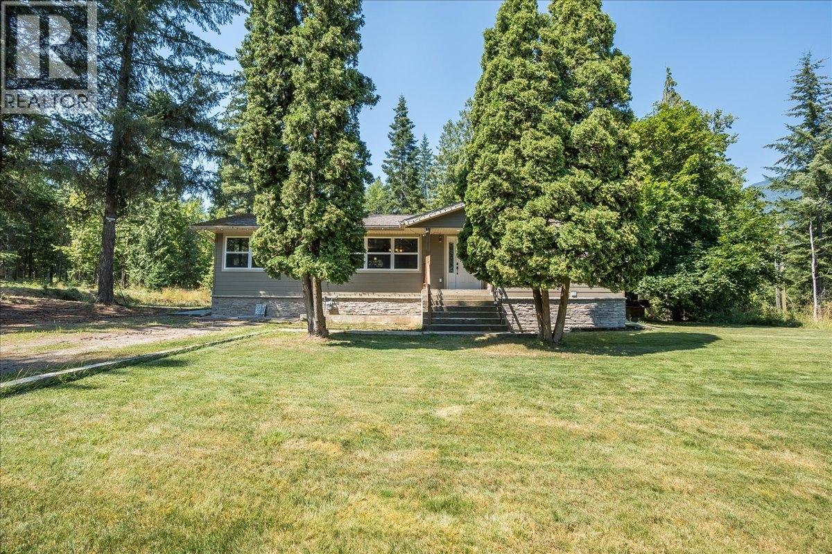6010 Harrop-Procter Road, Nelson, British Columbia  V1L 6P7 - Photo 57 - 10365212