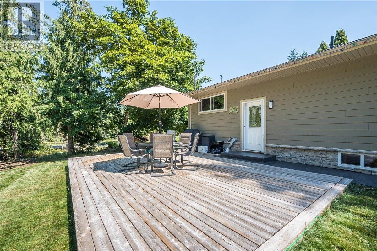6010 Harrop-Procter Road, Nelson, British Columbia  V1L 6P7 - Photo 69 - 10365212