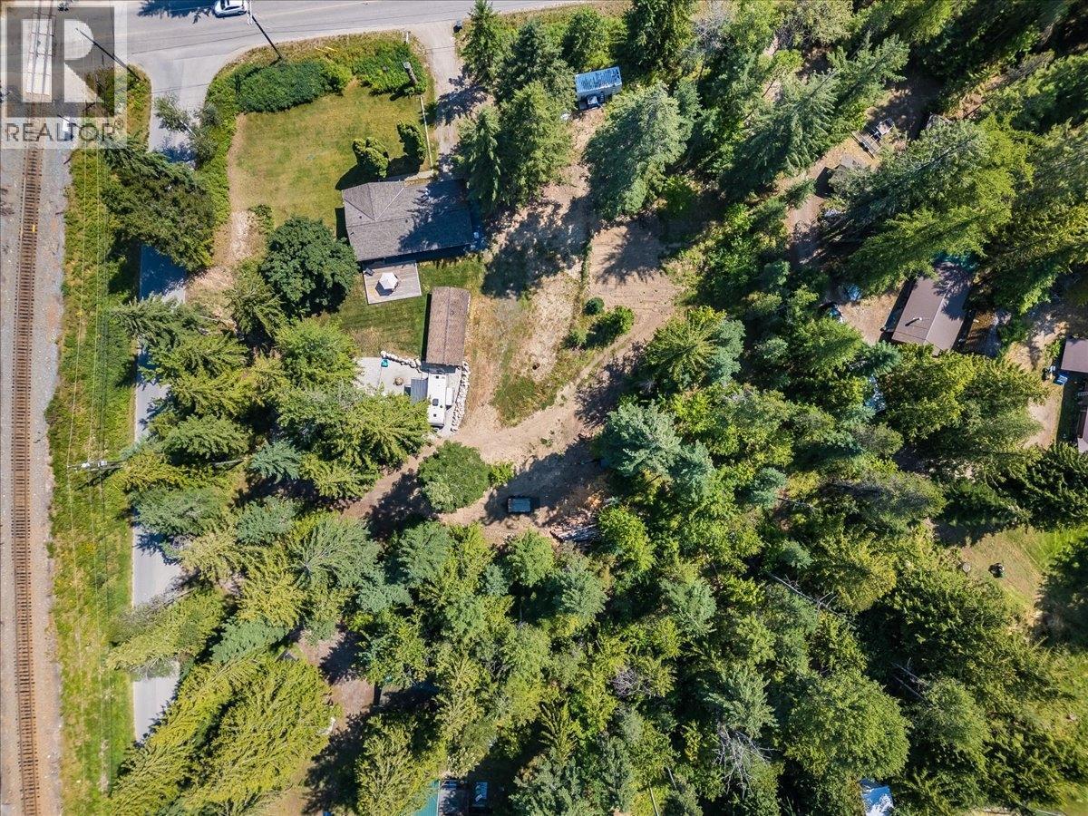 6010 Harrop-Procter Road, Nelson, British Columbia  V1L 6P7 - Photo 82 - 10365212