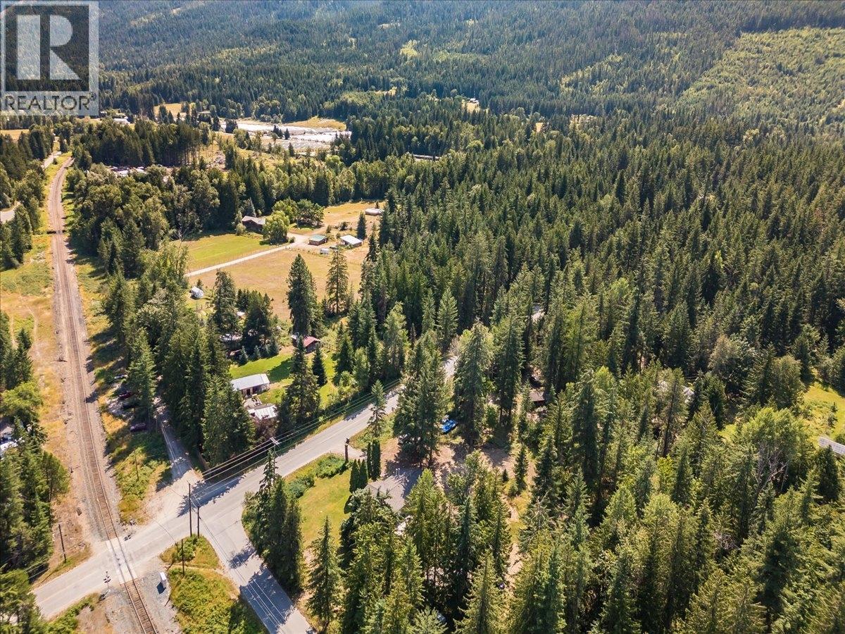 6010 Harrop-Procter Road, Nelson, British Columbia  V1L 6P7 - Photo 83 - 10365212