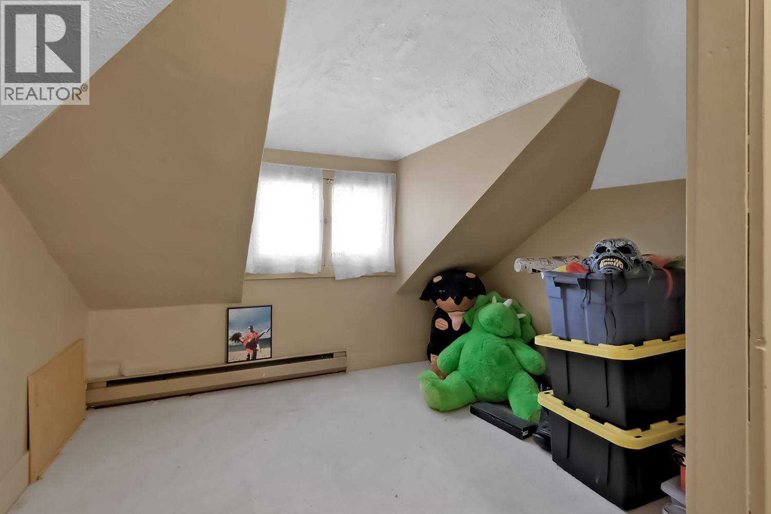 641 Papineau Street, Penticton, British Columbia  V2A 4X8 - Photo 13 - 10365378