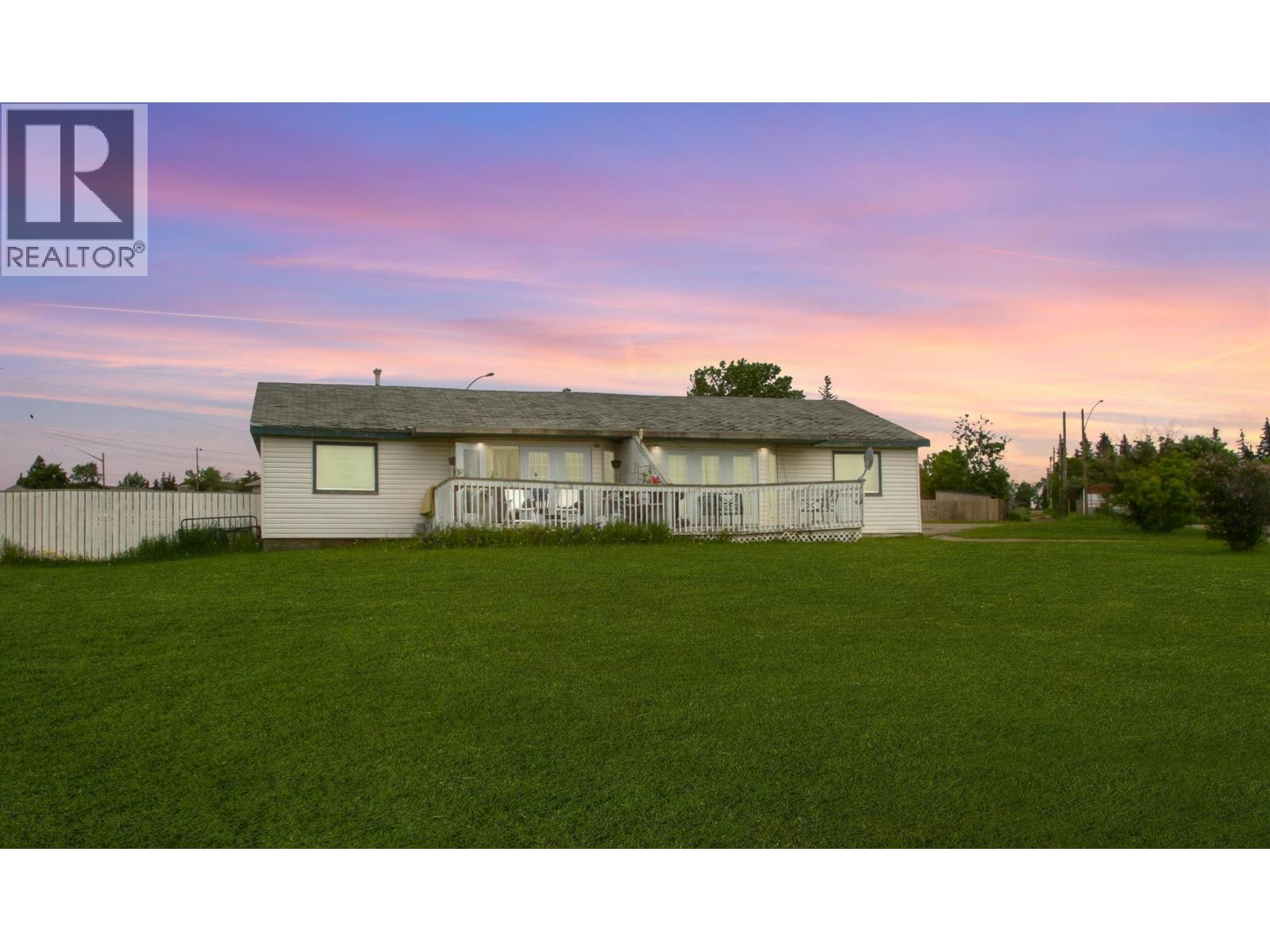 900 Cornwall Crescent, dawson creek, British Columbia