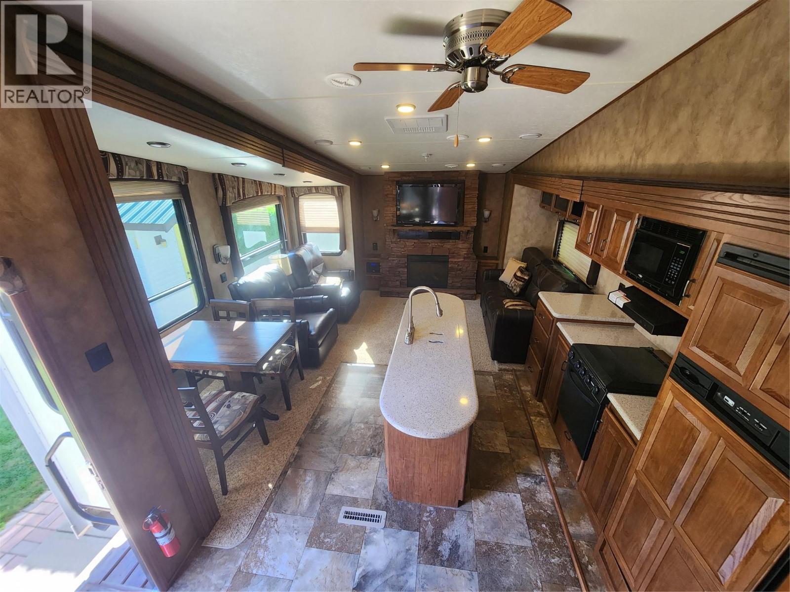 3980 Squilax- Anglemont Road Unit# 279, Scotch Creek, British Columbia  V0E 1M5 - Photo 8 - 10365220