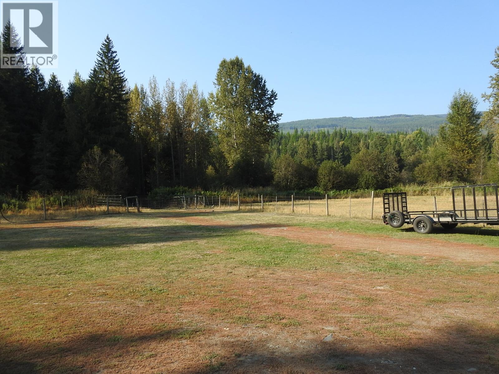 1852 Trinity Valley Road, Lumby, British Columbia  V0E 2G4 - Photo 12 - 10364854