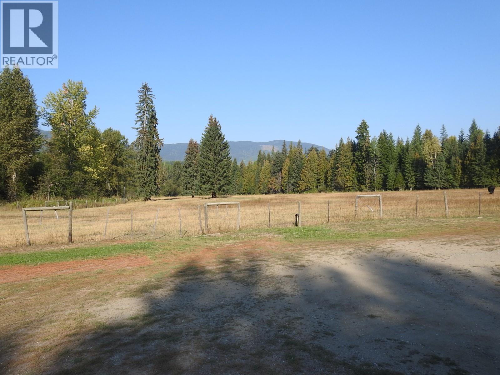 1852 Trinity Valley Road, Lumby, British Columbia  V0E 2G4 - Photo 15 - 10364854
