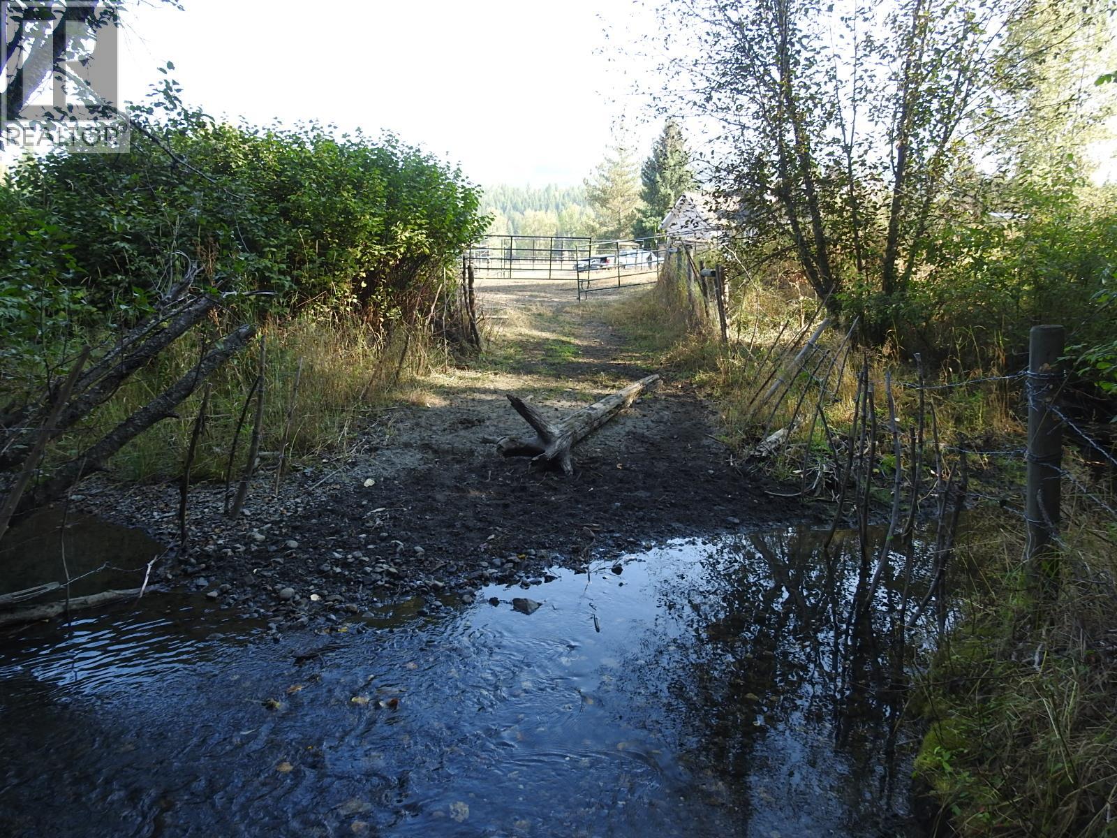 1852 Trinity Valley Road, Lumby, British Columbia  V0E 2G4 - Photo 21 - 10364854