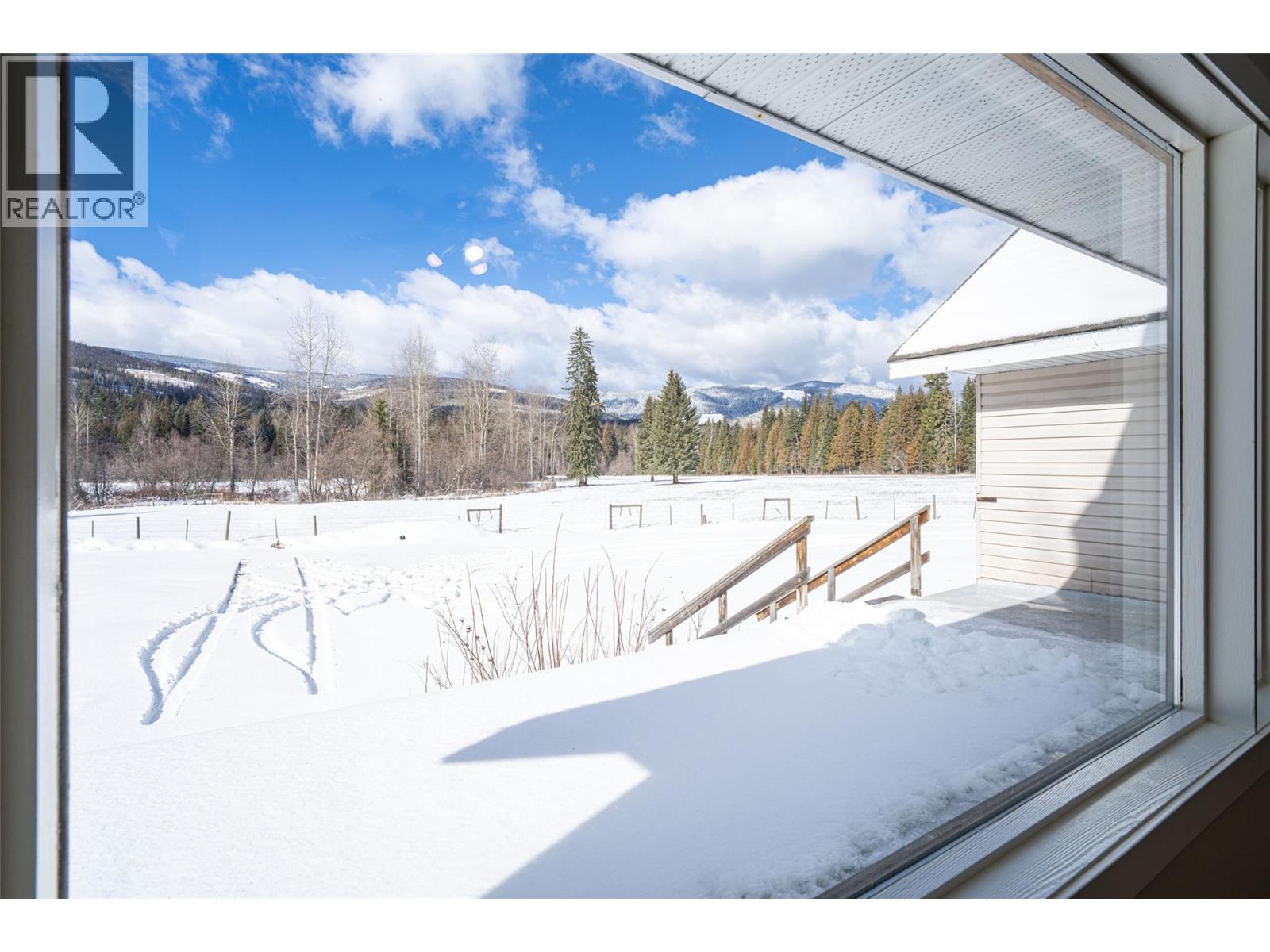 1852 Trinity Valley Road, Lumby, British Columbia  V0E 2G4 - Photo 43 - 10364854