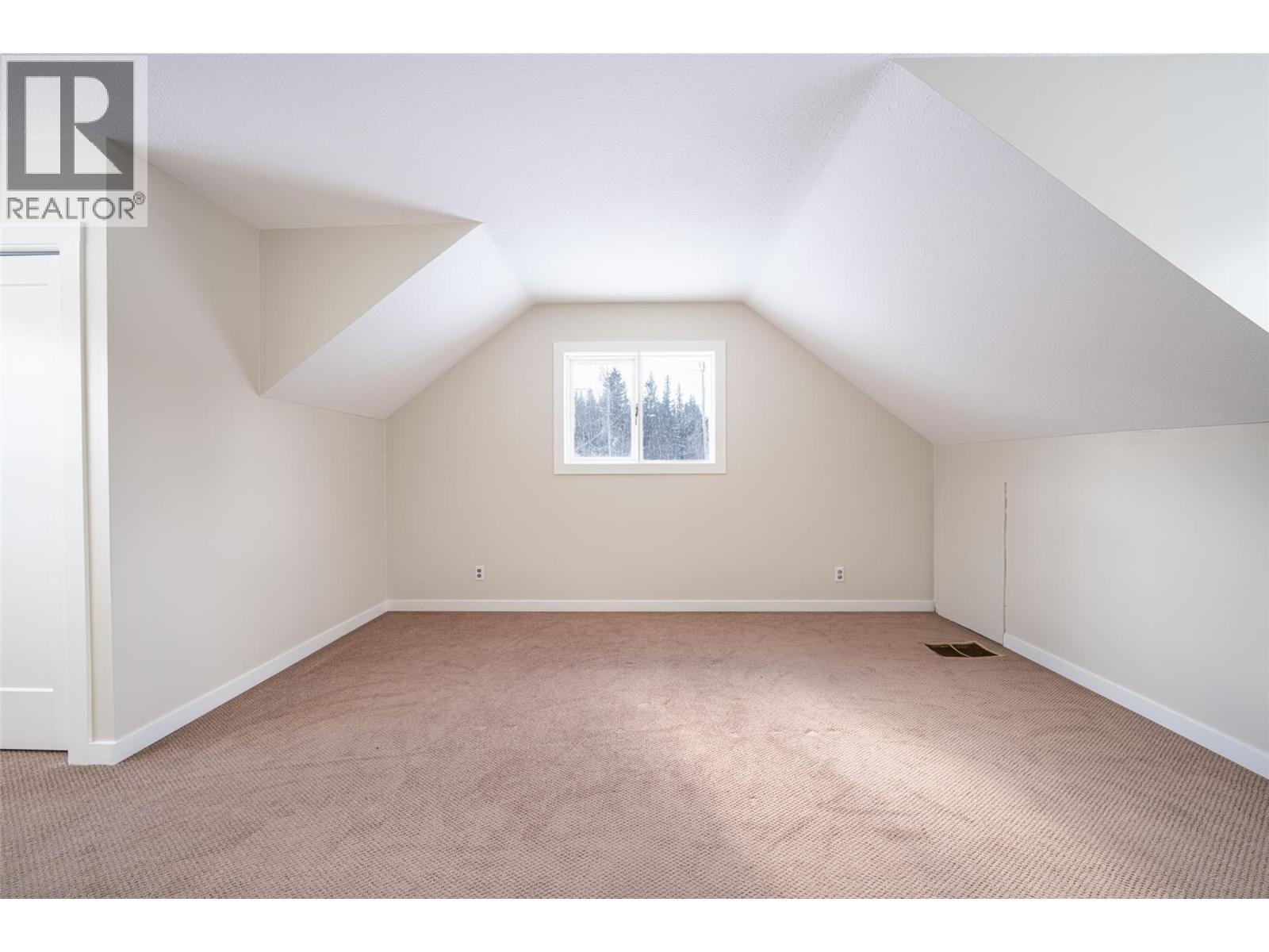 1852 Trinity Valley Road, Lumby, British Columbia  V0E 2G4 - Photo 54 - 10364854