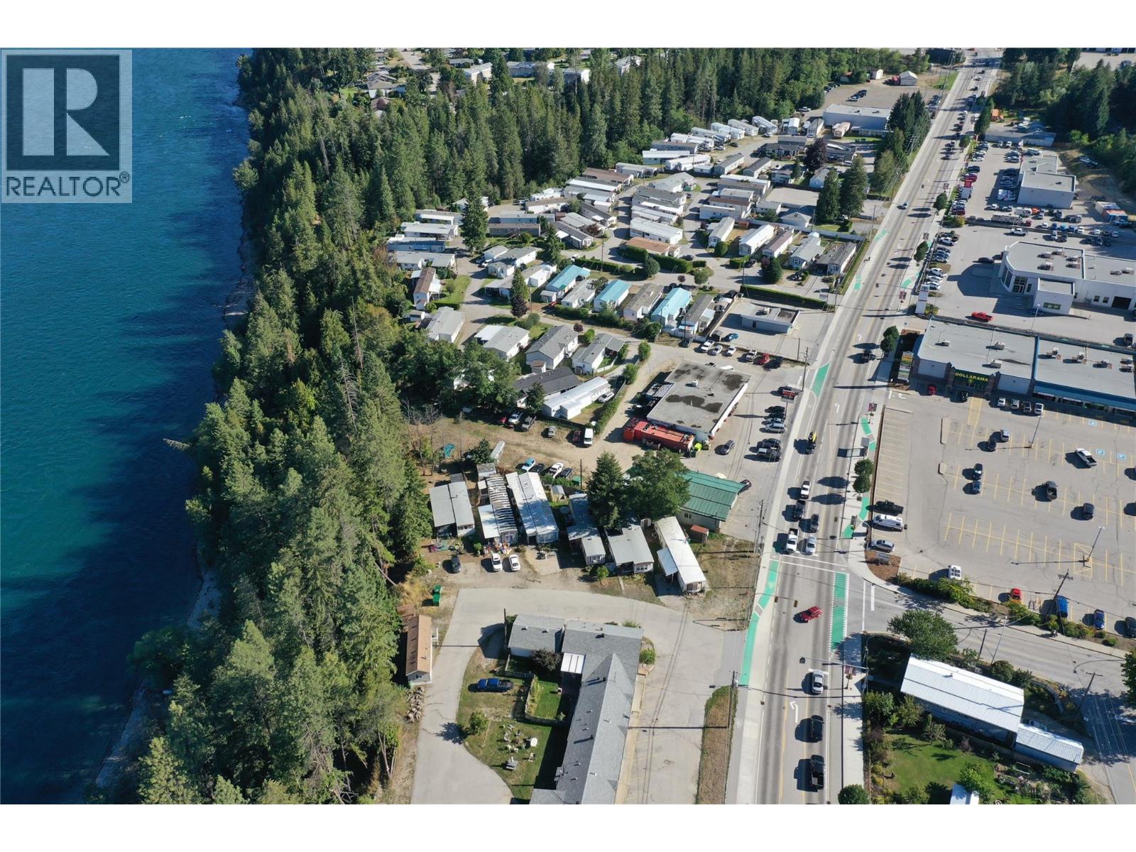 1501 Columbia Avenue, Castlegar, British Columbia  V1N 1H8 - Photo 4 - 10365360