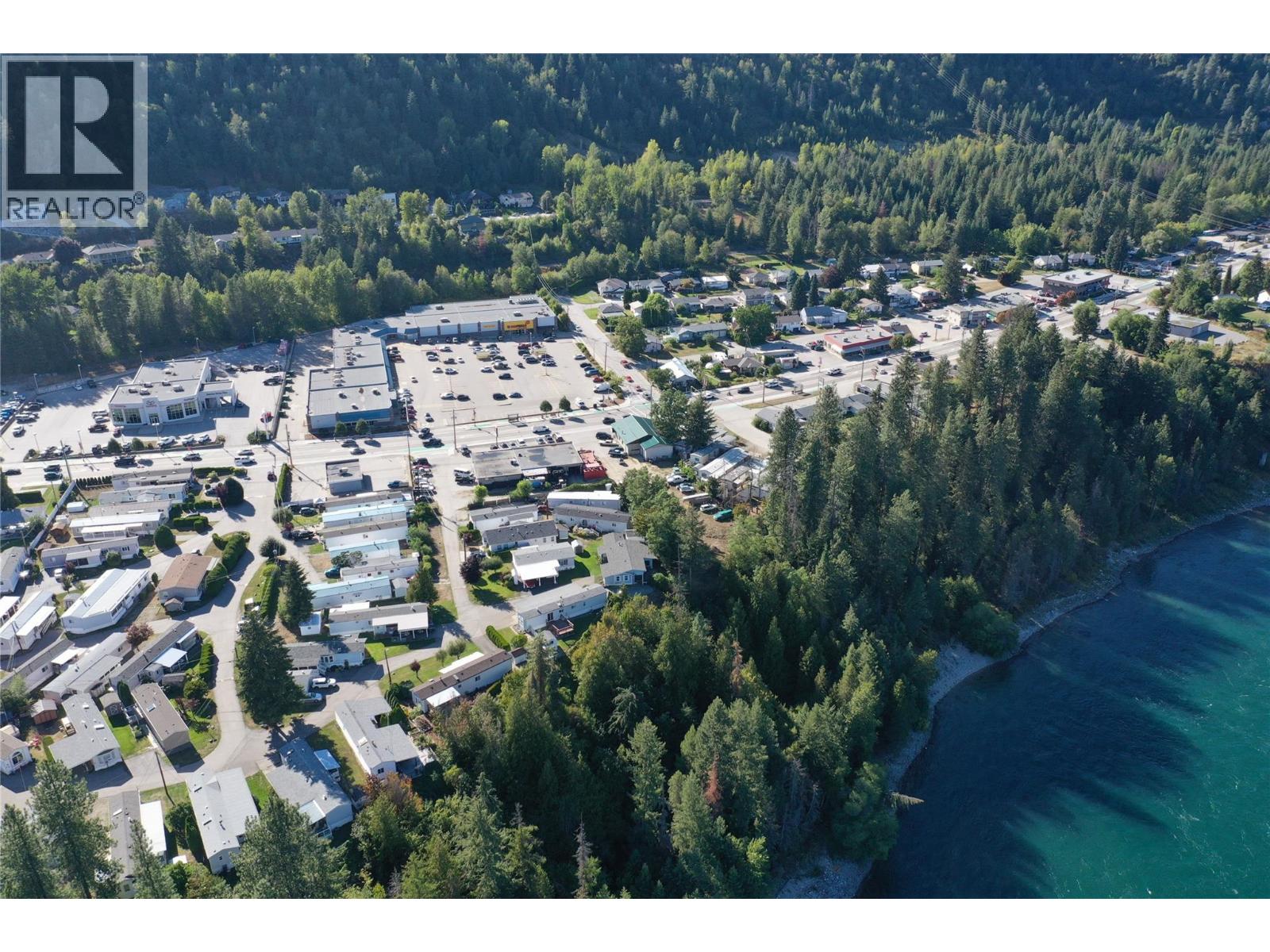 1501 Columbia Avenue, Castlegar, British Columbia  V1N 1H8 - Photo 5 - 10365360