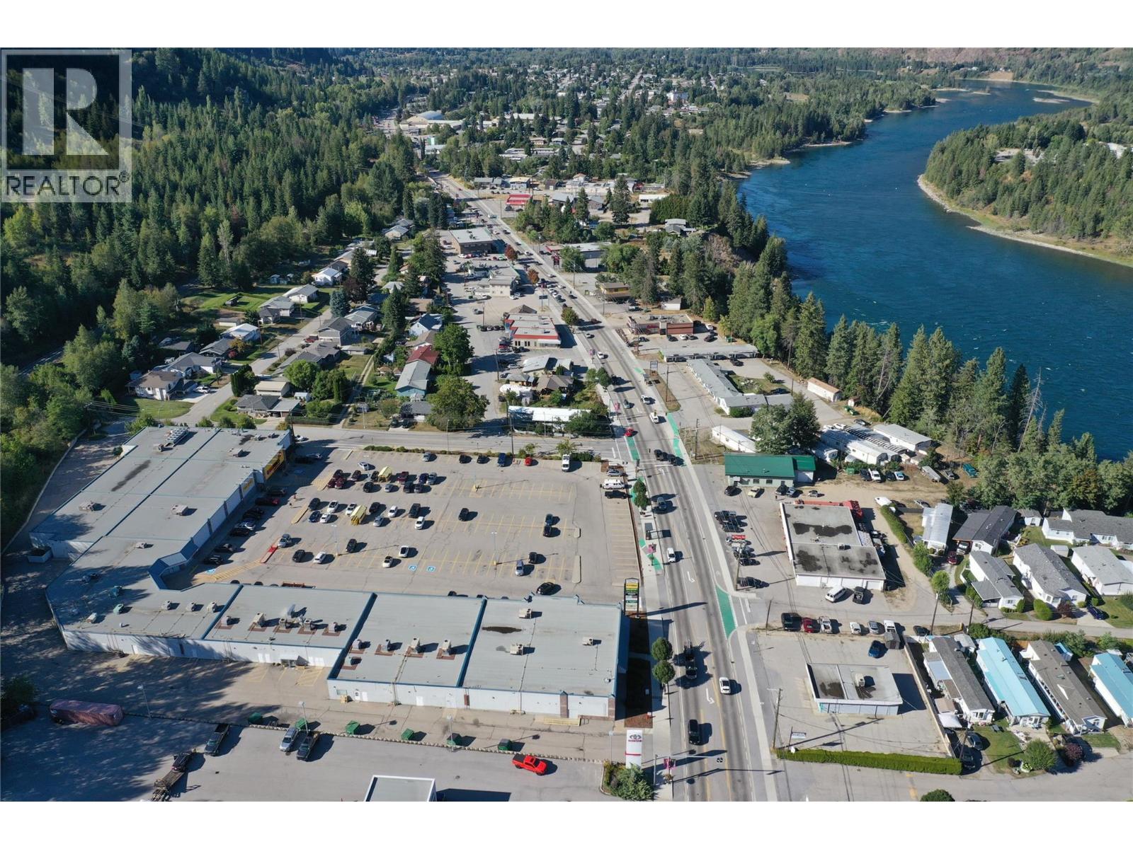 1501 Columbia Avenue, Castlegar, British Columbia  V1N 1H8 - Photo 7 - 10365360