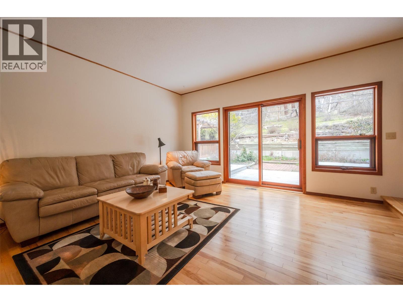 8015 Victoria Road S, Summerland, British Columbia  V0H 1Z2 - Photo 18 - 10365413