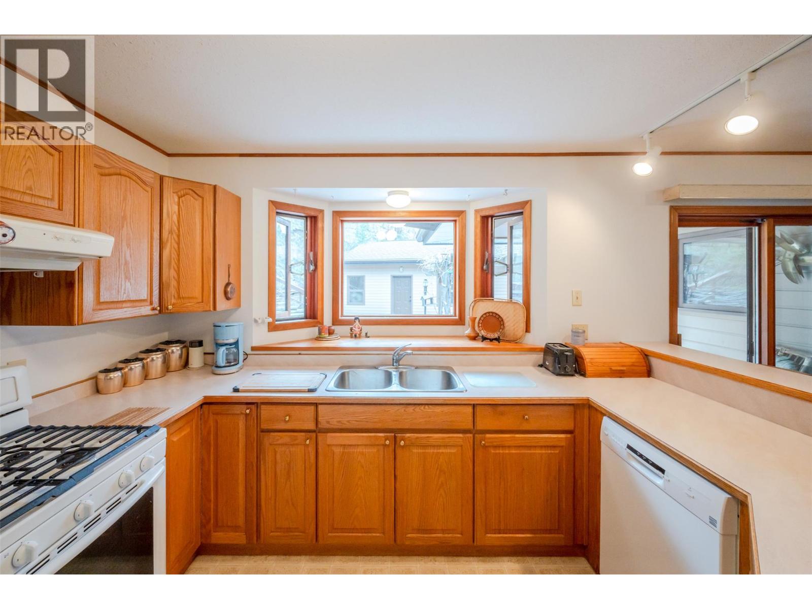 8015 Victoria Road S, Summerland, British Columbia  V0H 1Z2 - Photo 28 - 10365413