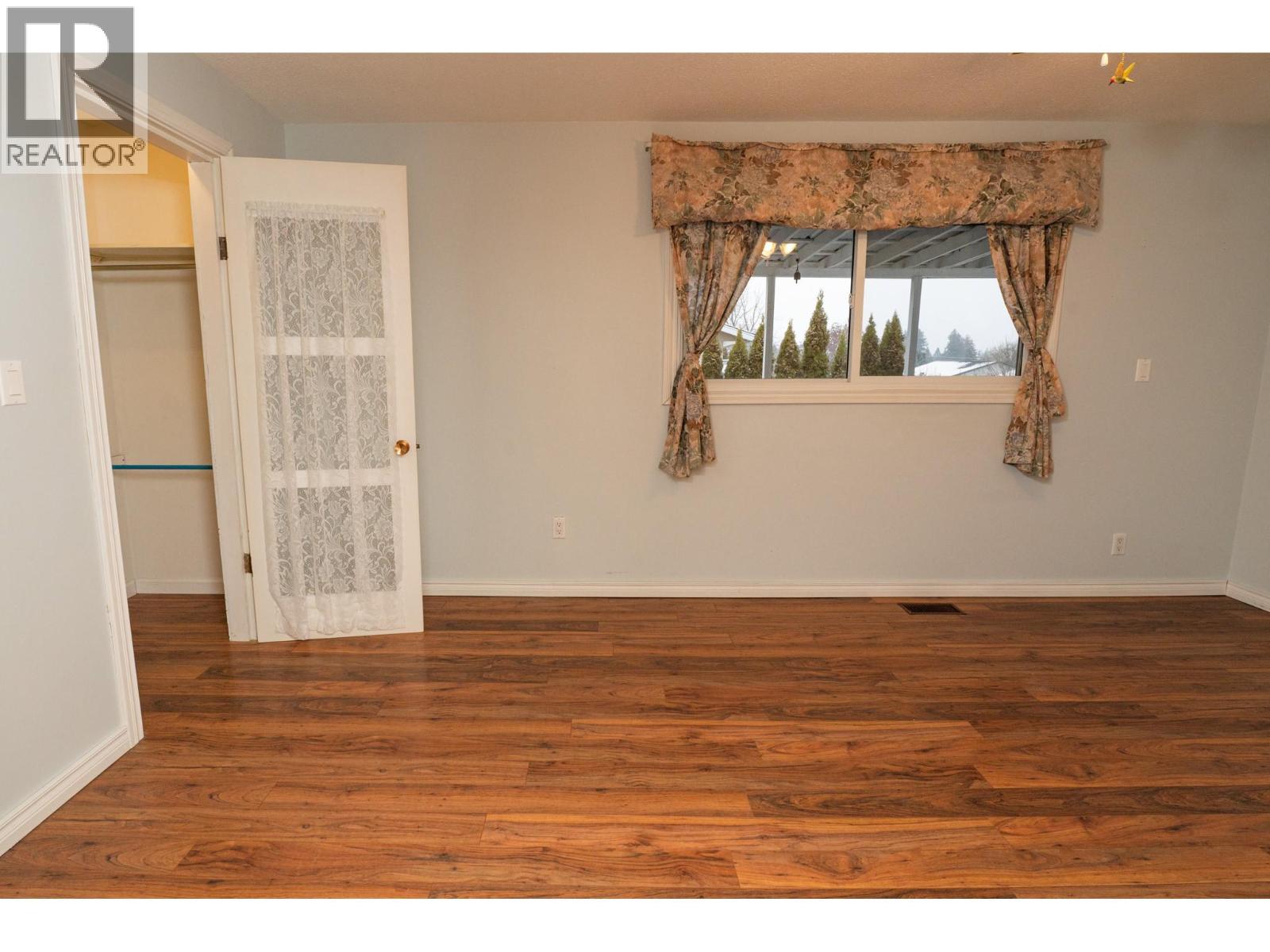 1832 Hurl Street, Creston, British Columbia  V0B 1G5 - Photo 15 - 10365402