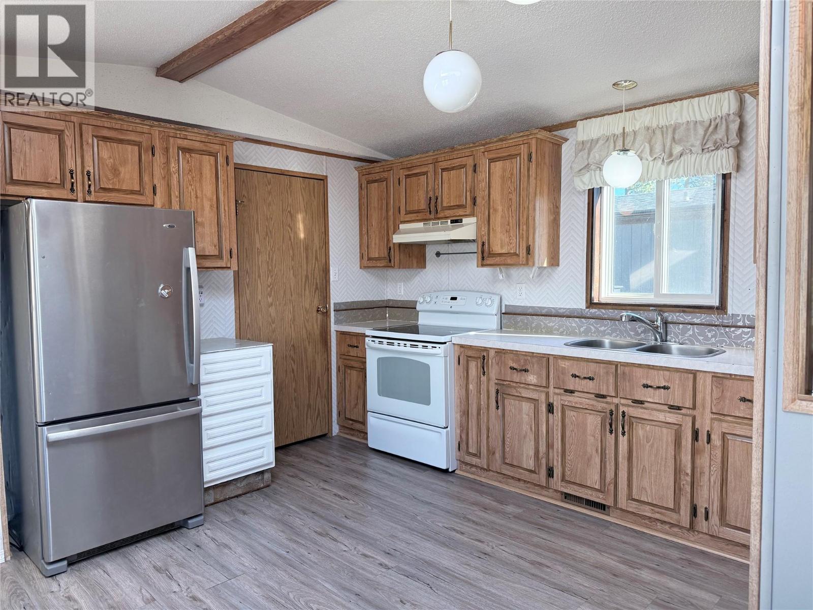 724 Innes Avenue Unit# 39, Cranbrook, British Columbia  V1C 2A5 - Photo 3 - 10365197