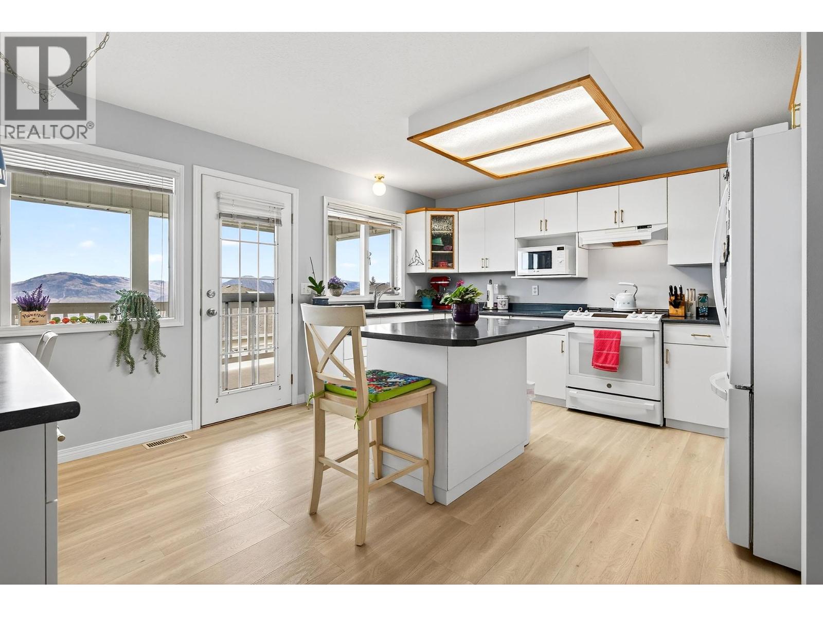 2030 Van Horne Drive Unit# 33, Kamloops, British Columbia  V1S 1P6 - Photo 11 - 10365256