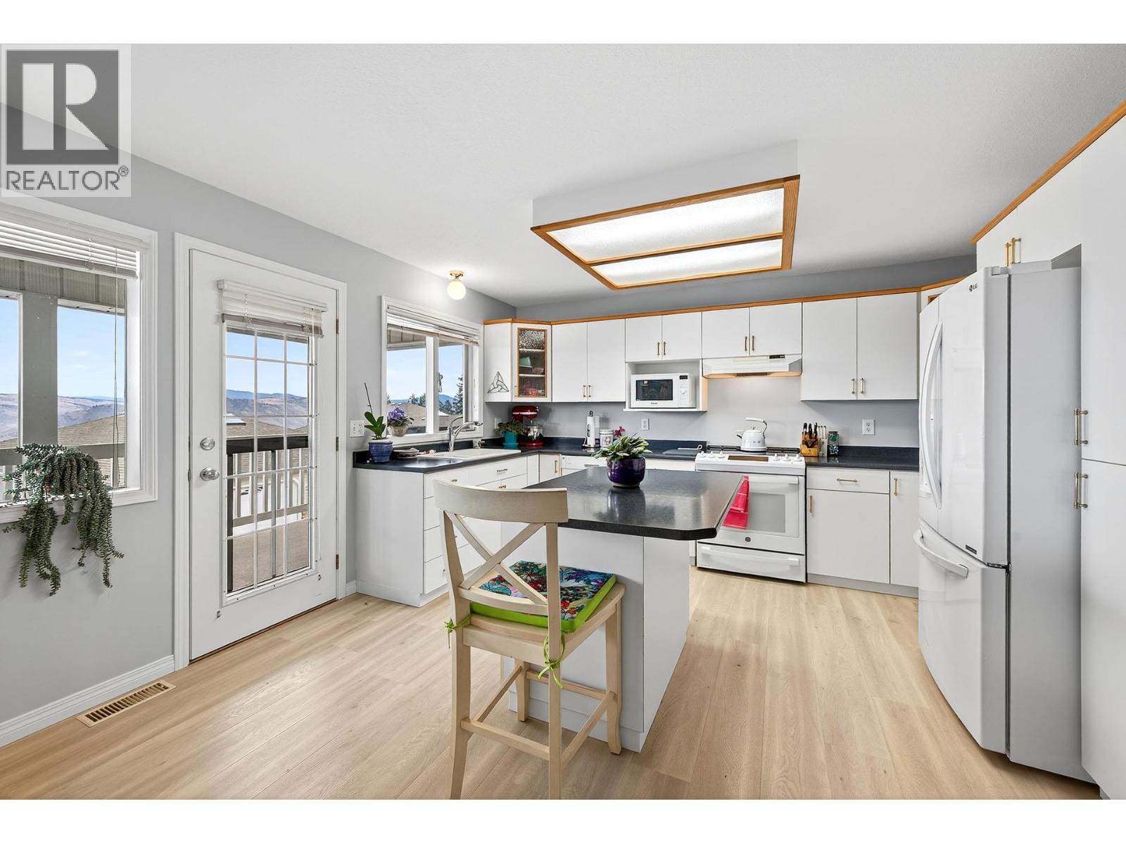 2030 Van Horne Drive Unit# 33, Kamloops, British Columbia  V1S 1P6 - Photo 12 - 10365256