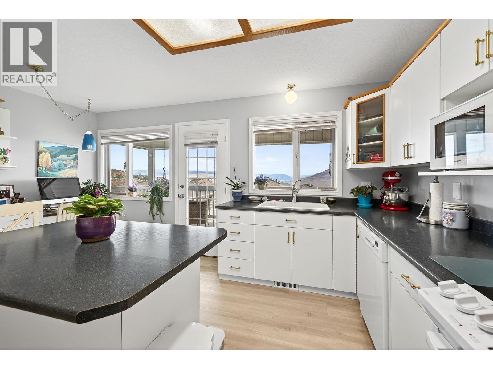 2030 Van Horne Drive Unit# 33, Kamloops, British Columbia  V1S 1P6 - Photo 14 - 10365256