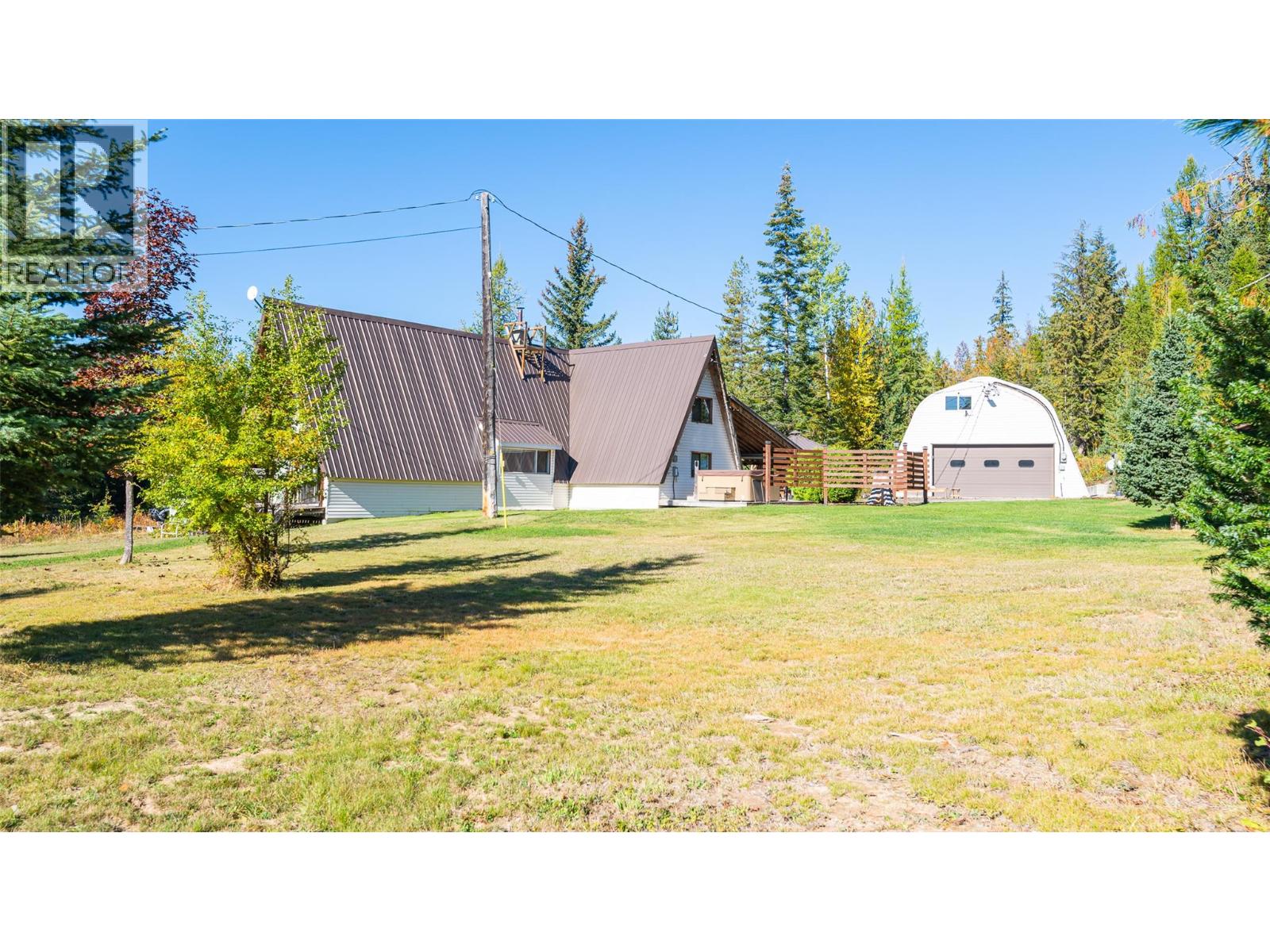 7698 3 Highway, Yahk, British Columbia  V0B 2P0 - Photo 39 - 10365419