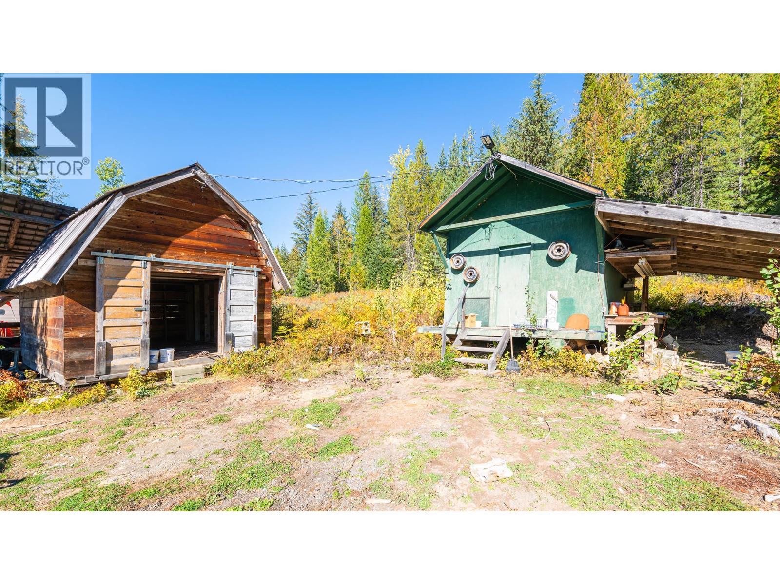 7698 3 Highway, Yahk, British Columbia  V0B 2P0 - Photo 43 - 10365419