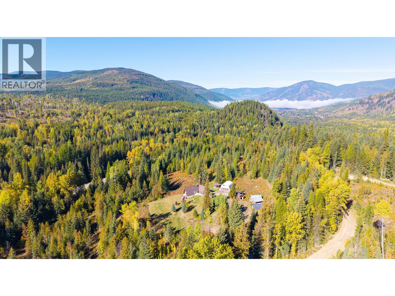 7698 3 Highway, Yahk, British Columbia  V0B 2P0 - Photo 49 - 10365419