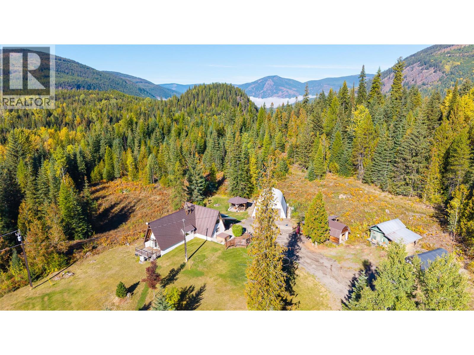 7698 3 Highway, Yahk, British Columbia  V0B 2P0 - Photo 50 - 10365419