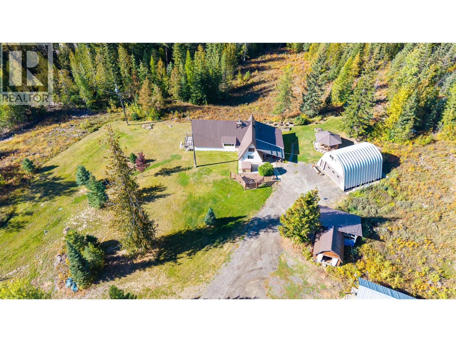 7698 3 Highway, Yahk, British Columbia  V0B 2P0 - Photo 52 - 10365419