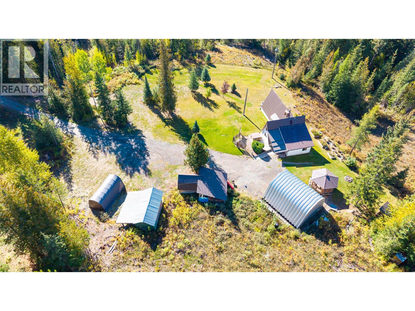 7698 3 Highway, Yahk, British Columbia  V0B 2P0 - Photo 54 - 10365419