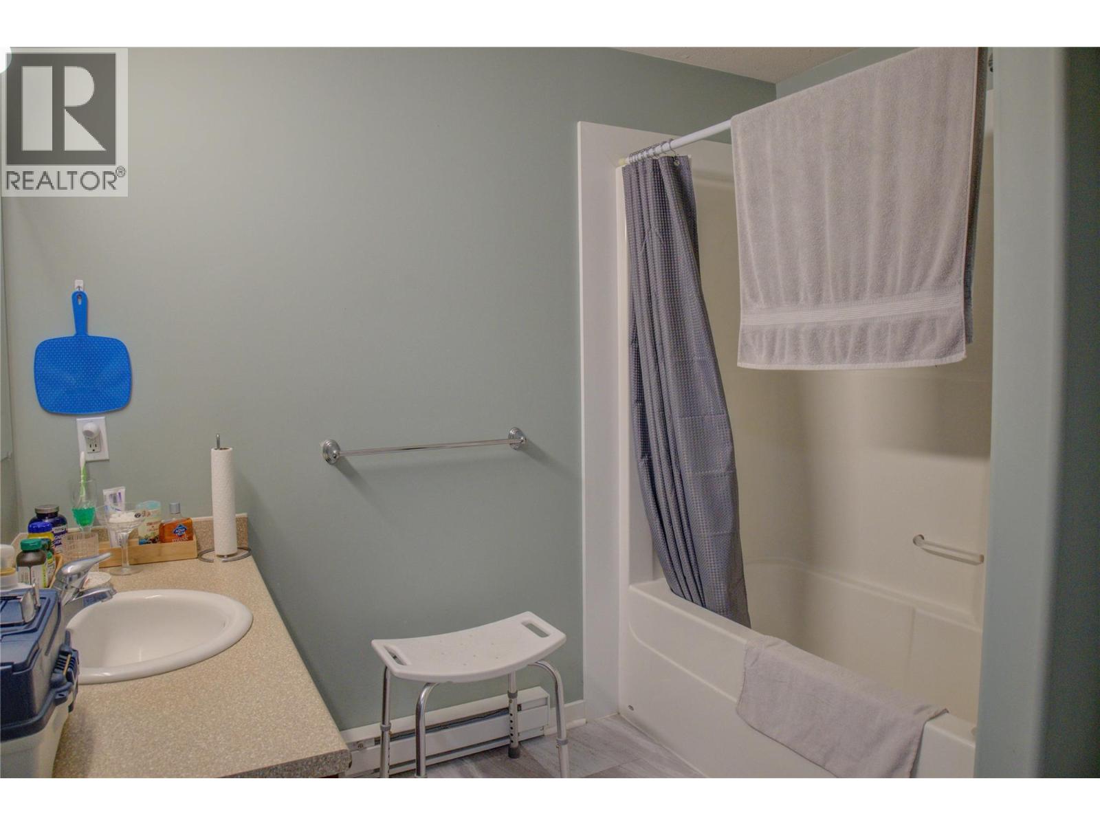 1070 1 Street Se Unit# 2, Salmon Arm, British Columbia  V1E 0B6 - Photo 12 - 10365331