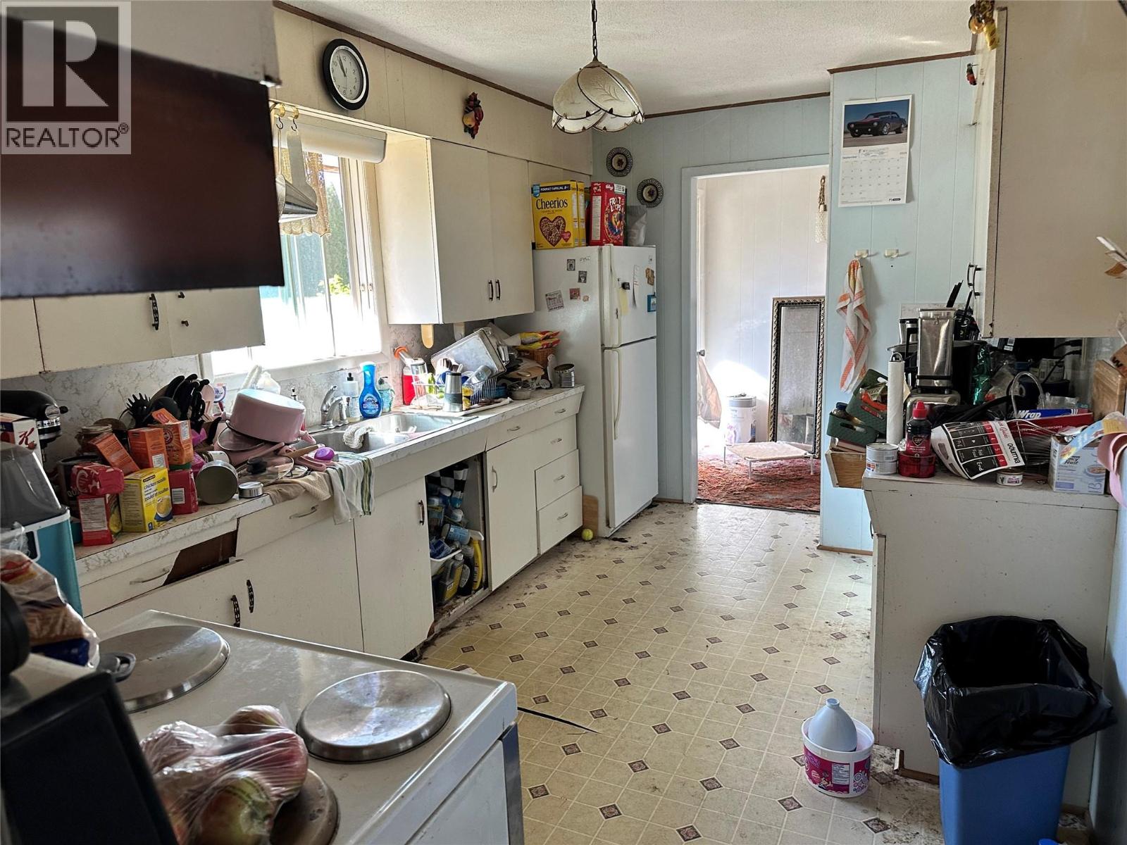 115 101st Street, Castlegar, British Columbia  V1N 3E3 - Photo 12 - 10363903