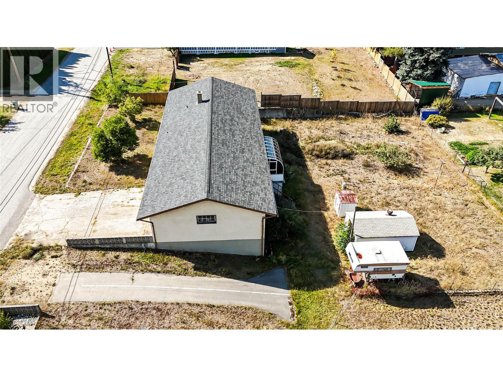 115 101st Street, Castlegar, British Columbia  V1N 3E3 - Photo 5 - 10363903