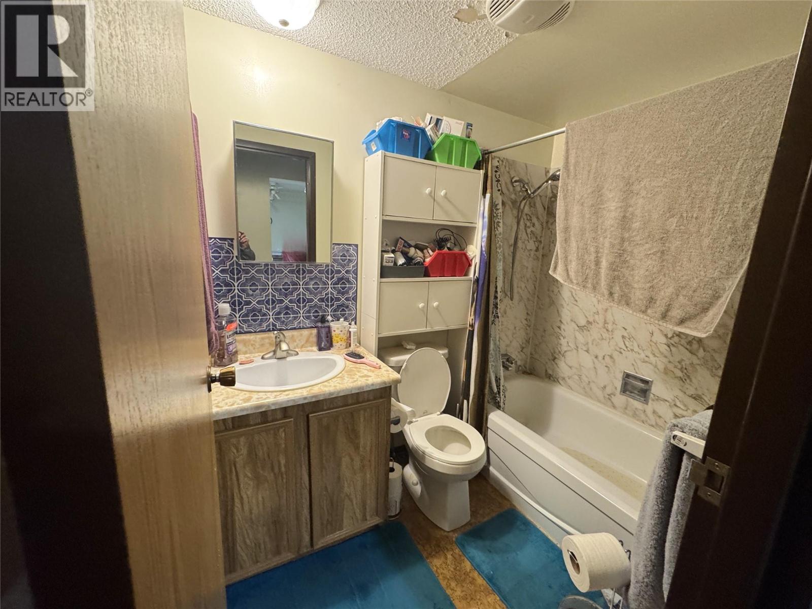 279 Alder Drive Unit# 210, Logan Lake, British Columbia  V0K 1W0 - Photo 3 - 10364873