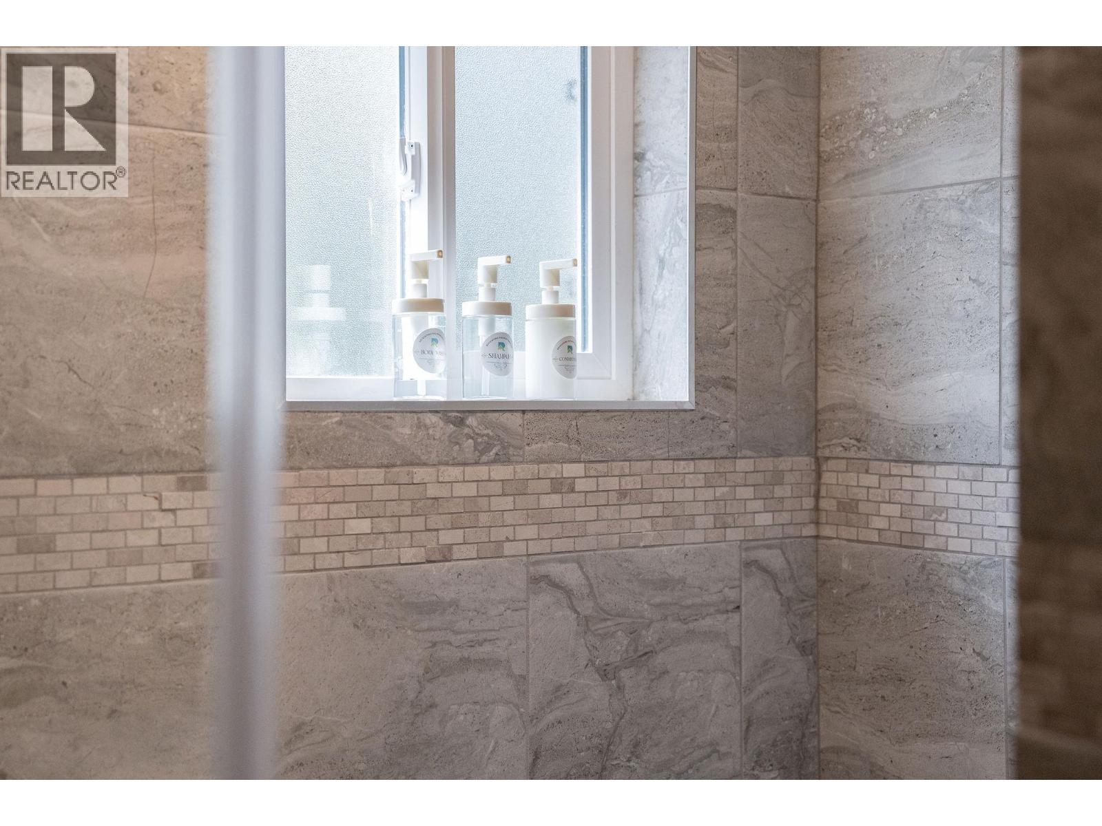 2626 Airport Way, Revelstoke, British Columbia  V0E 2S3 - Photo 36 - 10362336