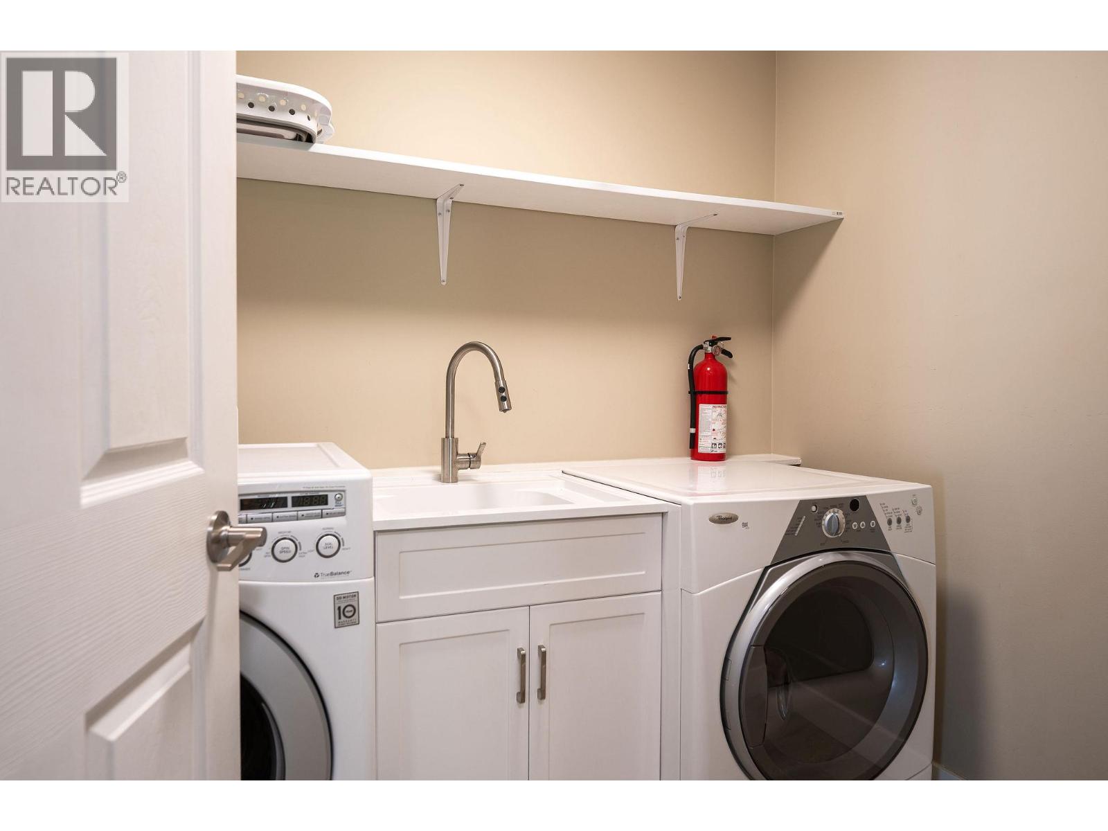 2626 Airport Way, Revelstoke, British Columbia  V0E 2S3 - Photo 42 - 10362336