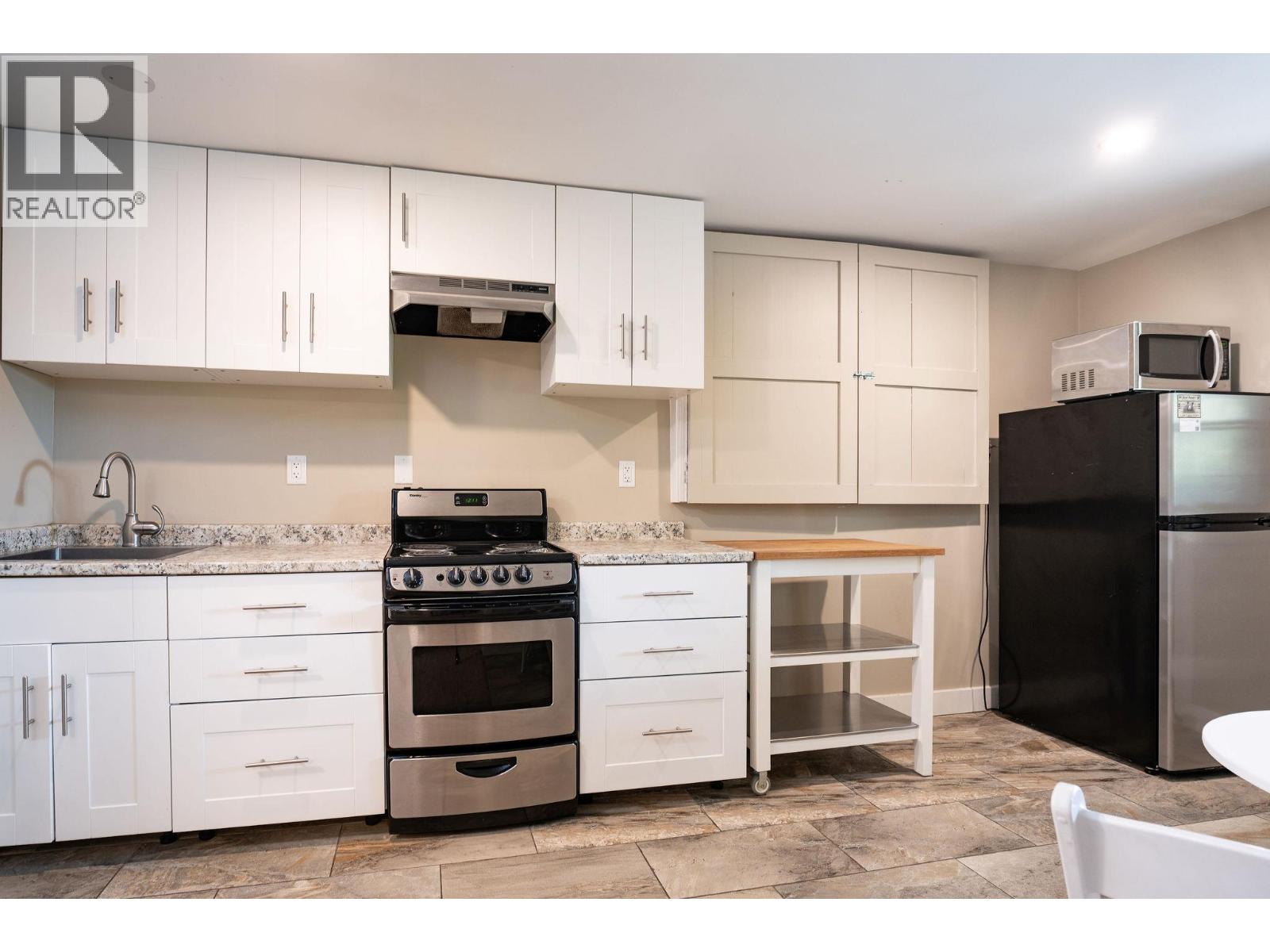 2626 Airport Way, Revelstoke, British Columbia  V0E 2S3 - Photo 45 - 10362336