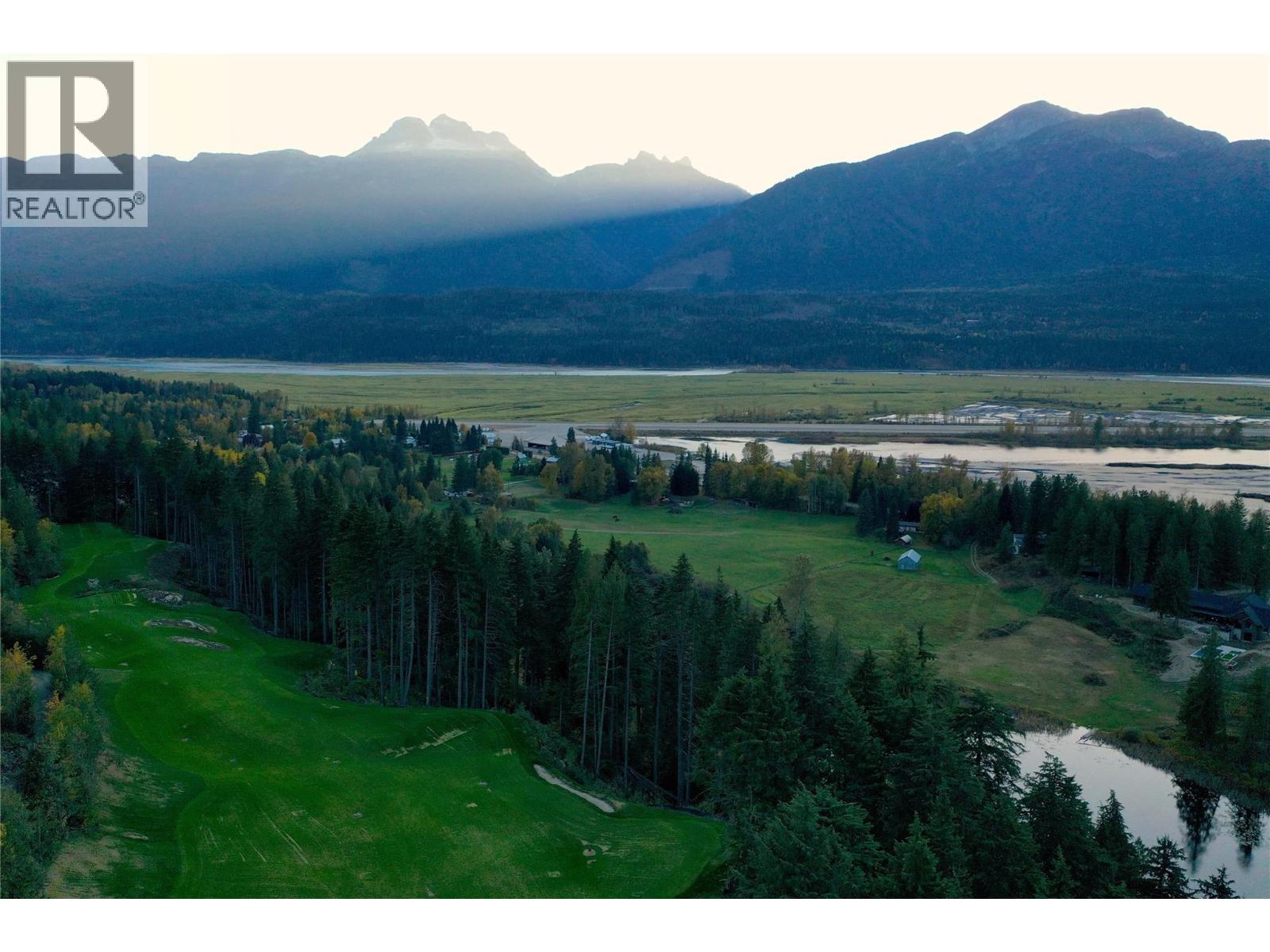 2626 Airport Way, Revelstoke, British Columbia  V0E 2S3 - Photo 70 - 10362336