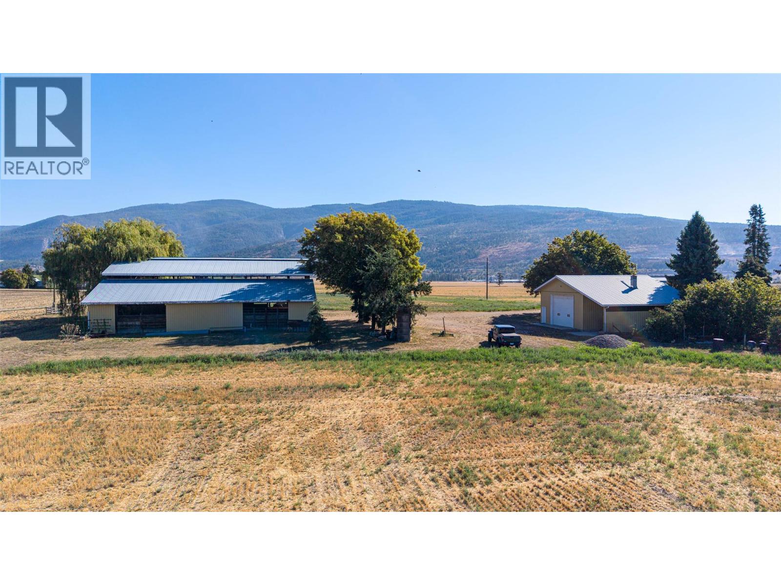 683 Clinton Road, Spallumcheen, British Columbia  V4Y 0P3 - Photo 11 - 10363368