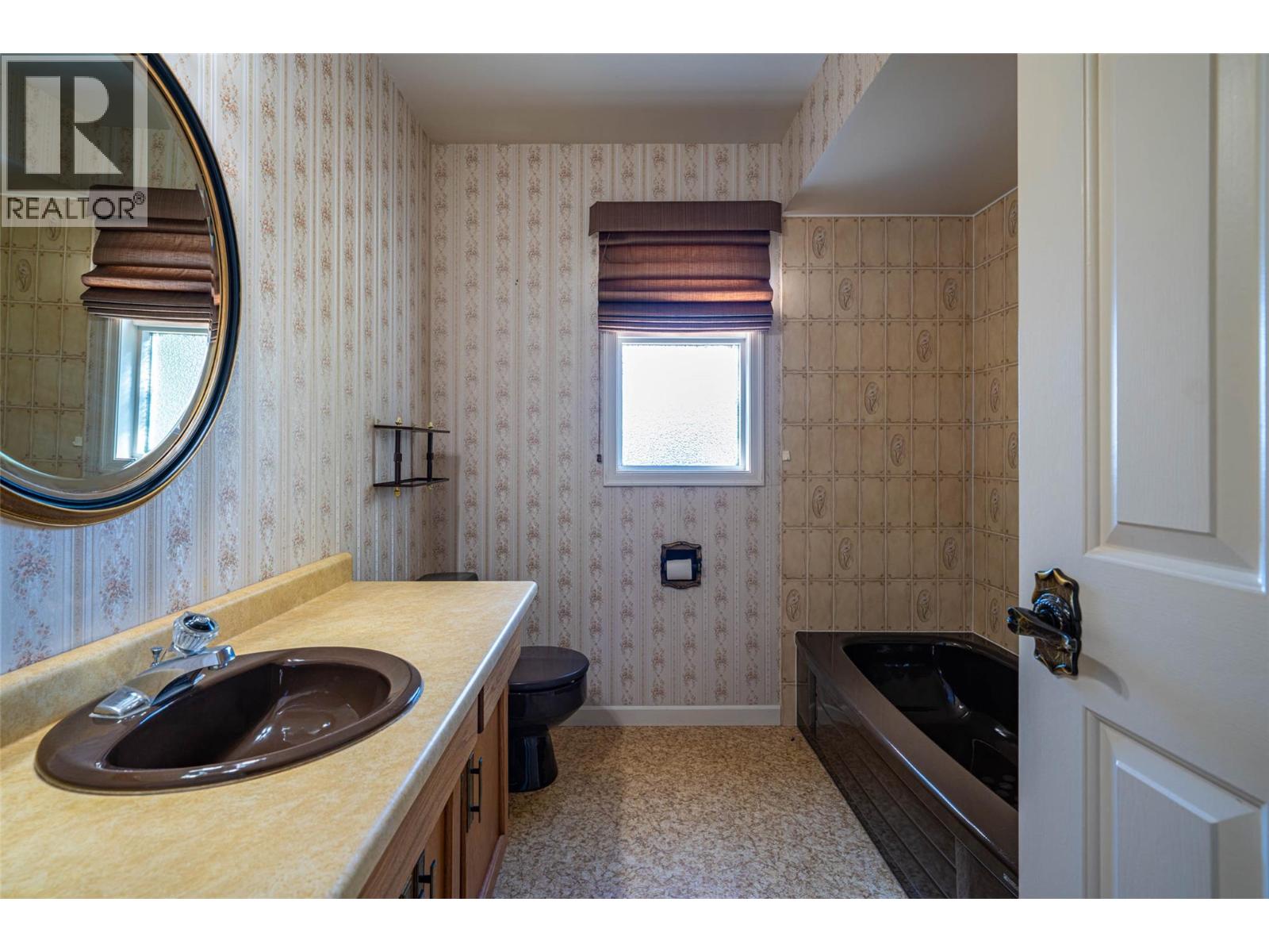 683 Clinton Road, Spallumcheen, British Columbia  V4Y 0P3 - Photo 45 - 10363368