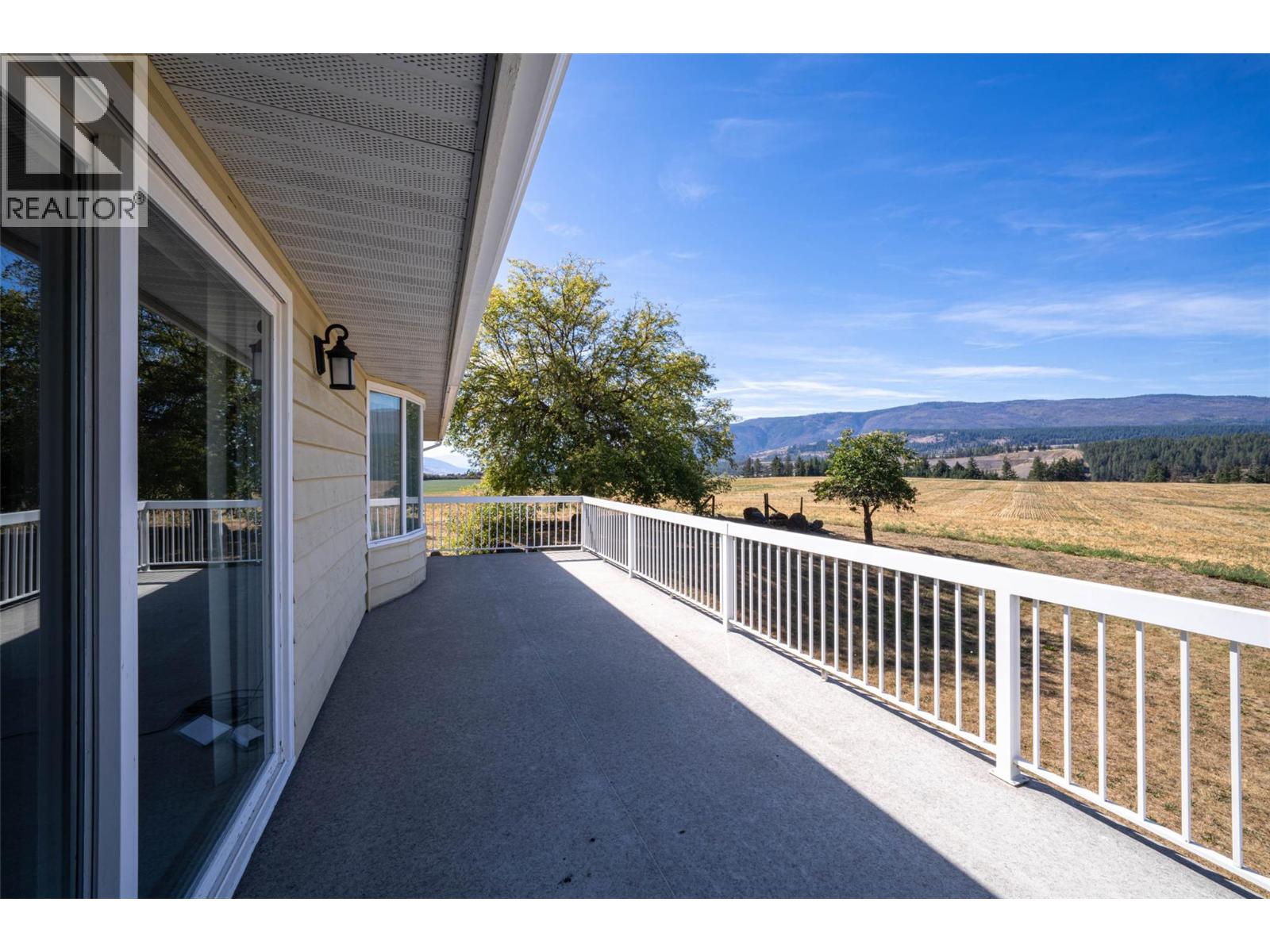 683 Clinton Road, Spallumcheen, British Columbia  V4Y 0P3 - Photo 57 - 10363368