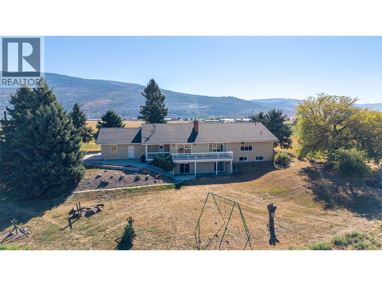 683 Clinton Road, Spallumcheen, British Columbia  V4Y 0P3 - Photo 9 - 10363368