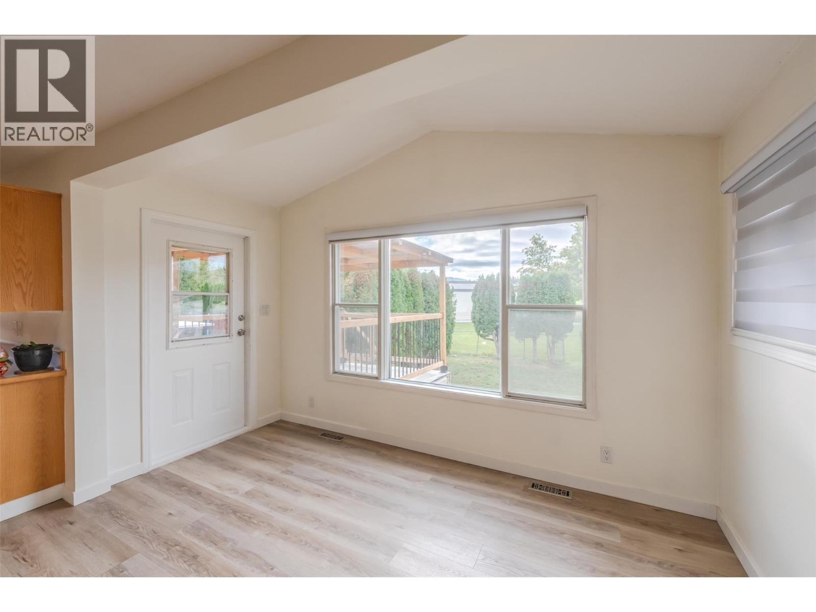 10703 Prairie Valley Road, Summerland, British Columbia  V0H 1Z8 - Photo 15 - 10365610